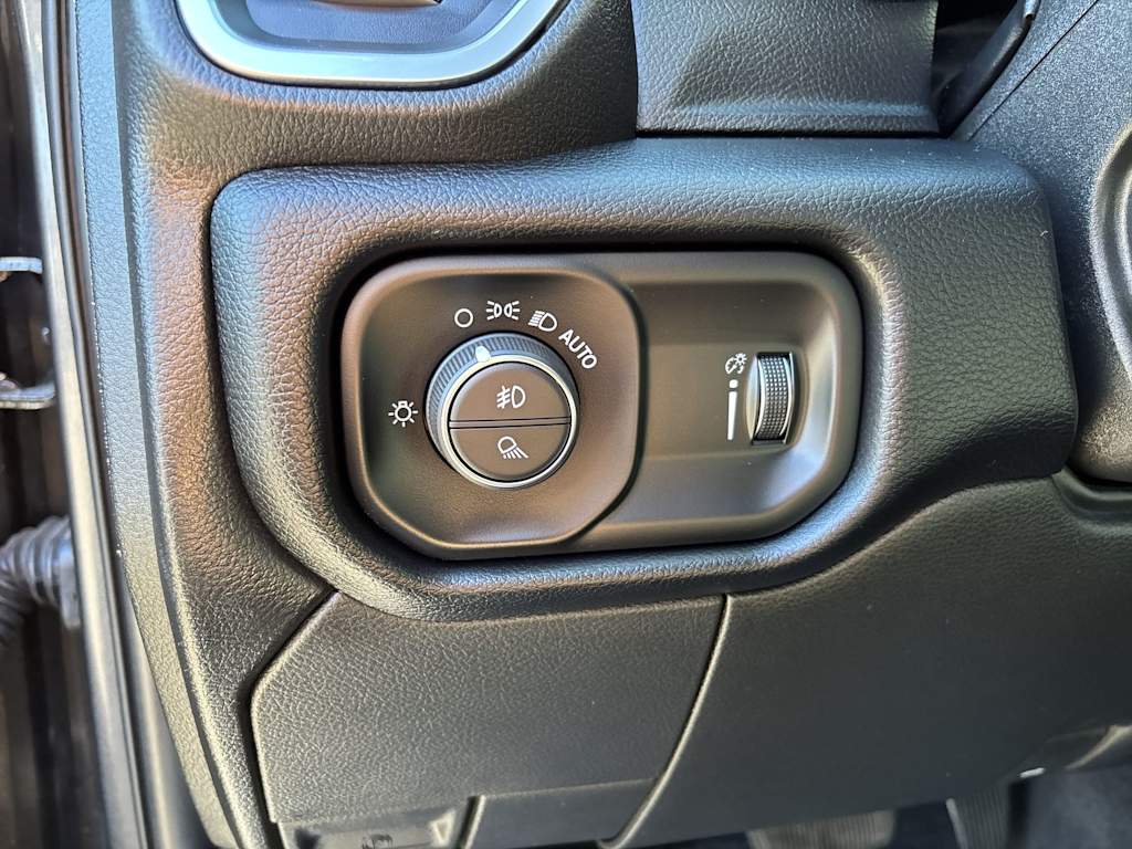Thumbnail: 2026 RAM 2500 - 14
