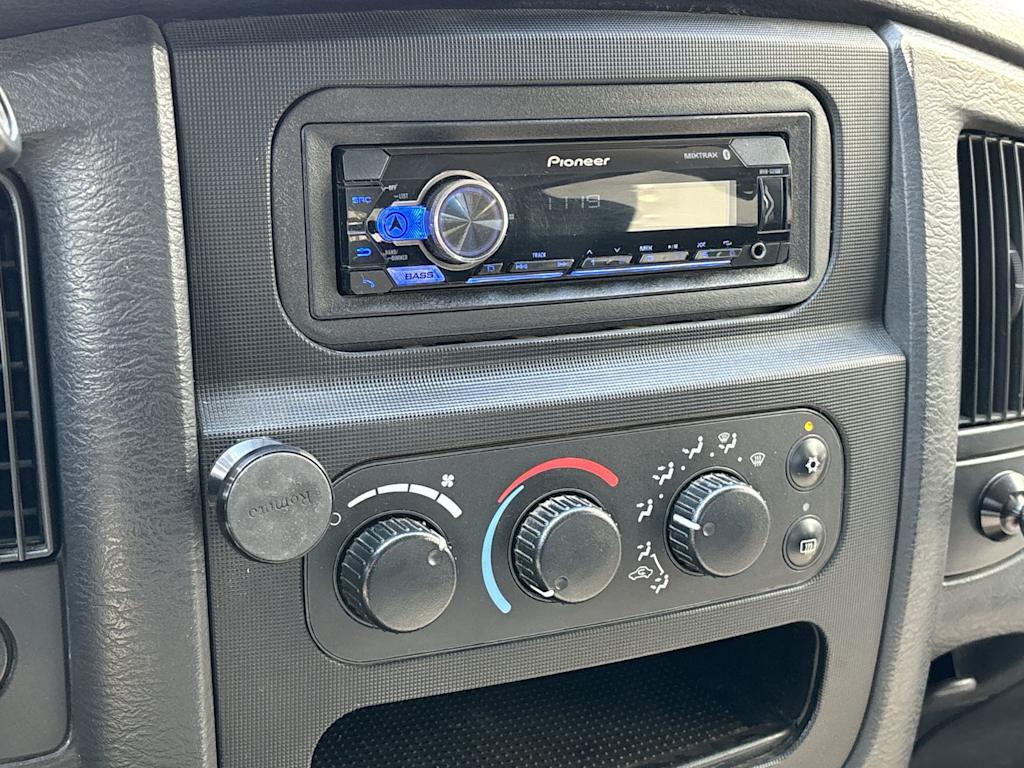 Thumbnail: 2004 Dodge Ram 2500 - 19