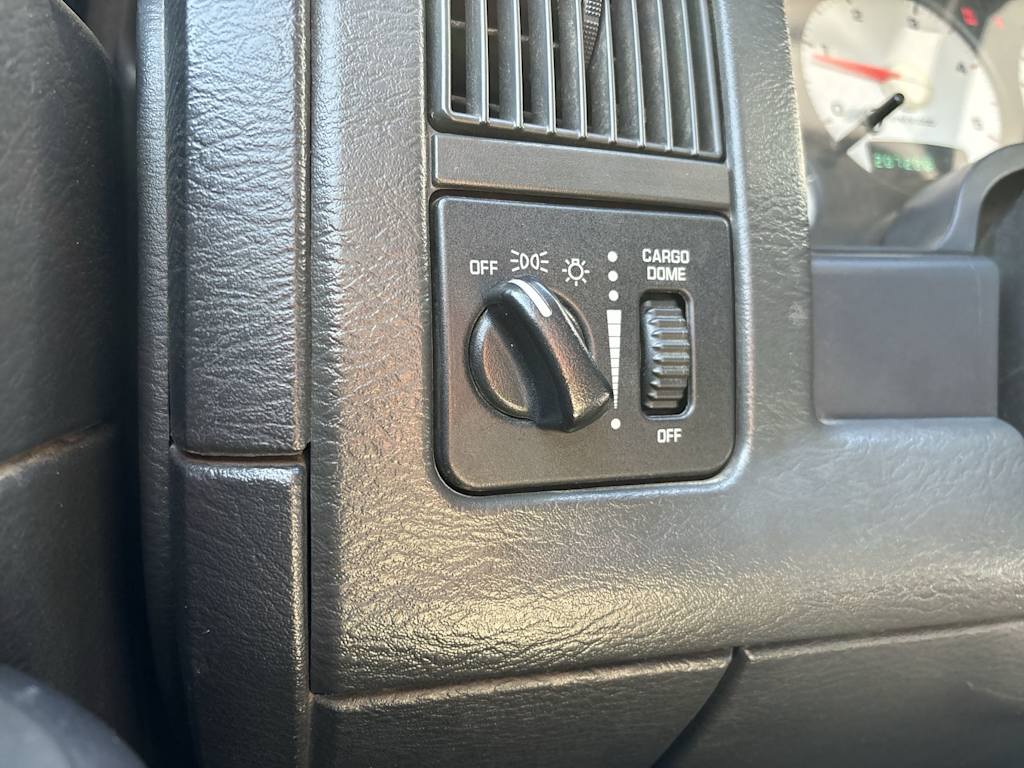 Thumbnail: 2004 Dodge Ram 2500 - 11