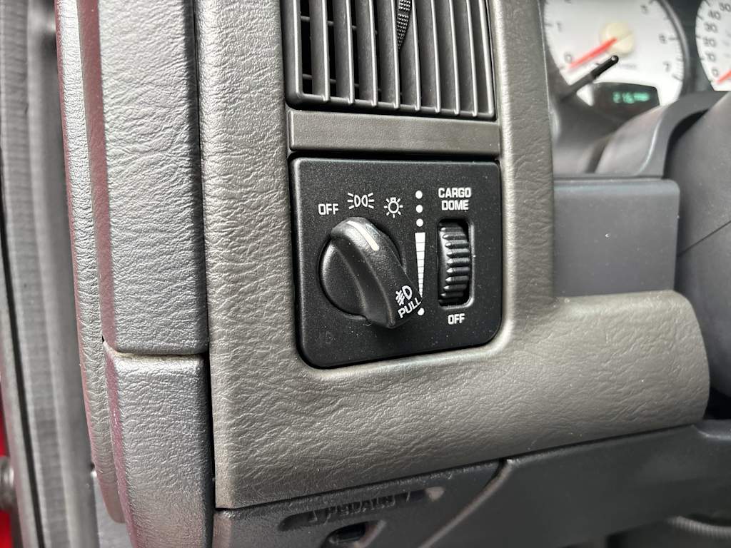 Thumbnail: 2003 Dodge Ram 2500 - 15
