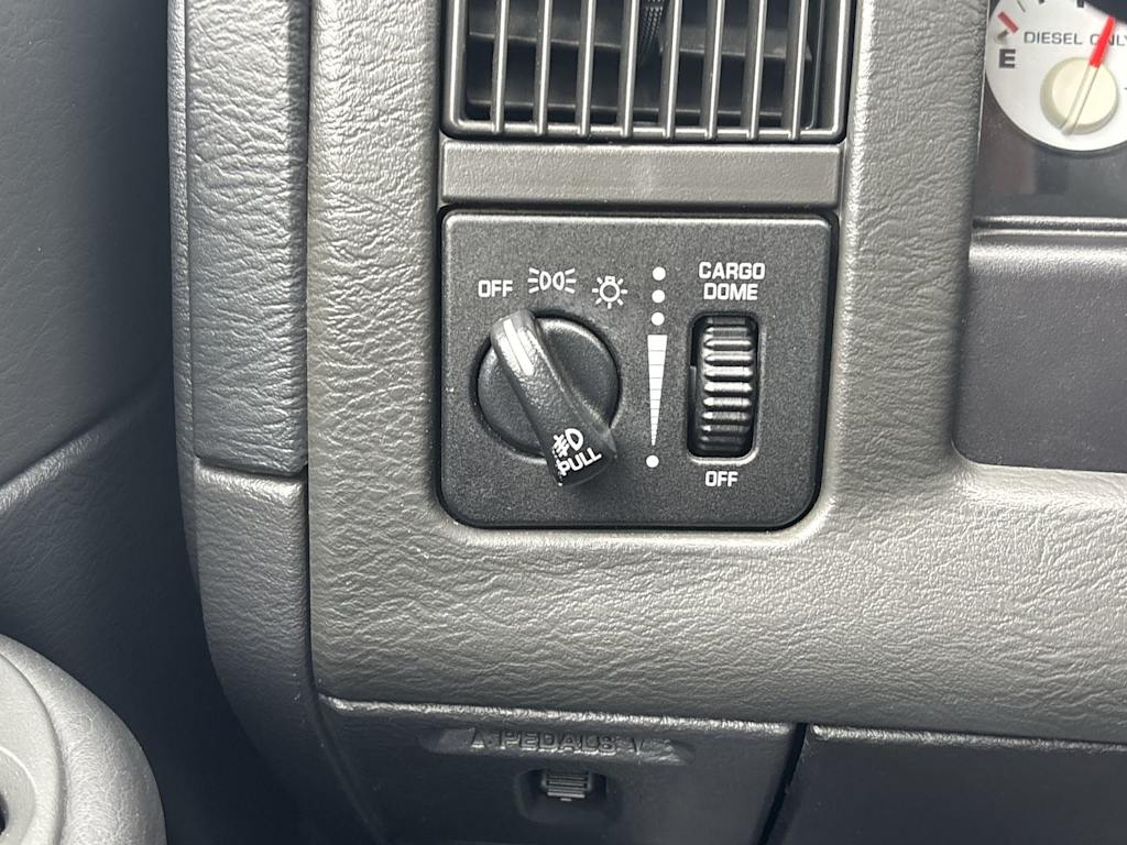 Thumbnail: 2004 Dodge Ram 3500 - 21