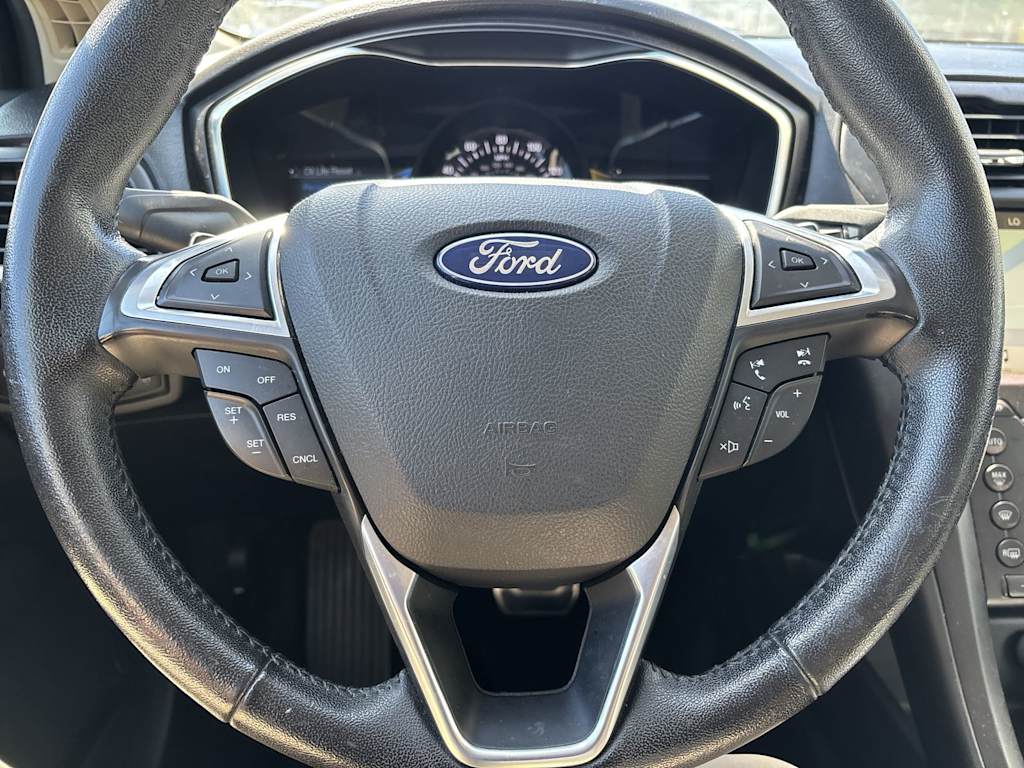 Thumbnail: 2017 Ford Fusion - 12