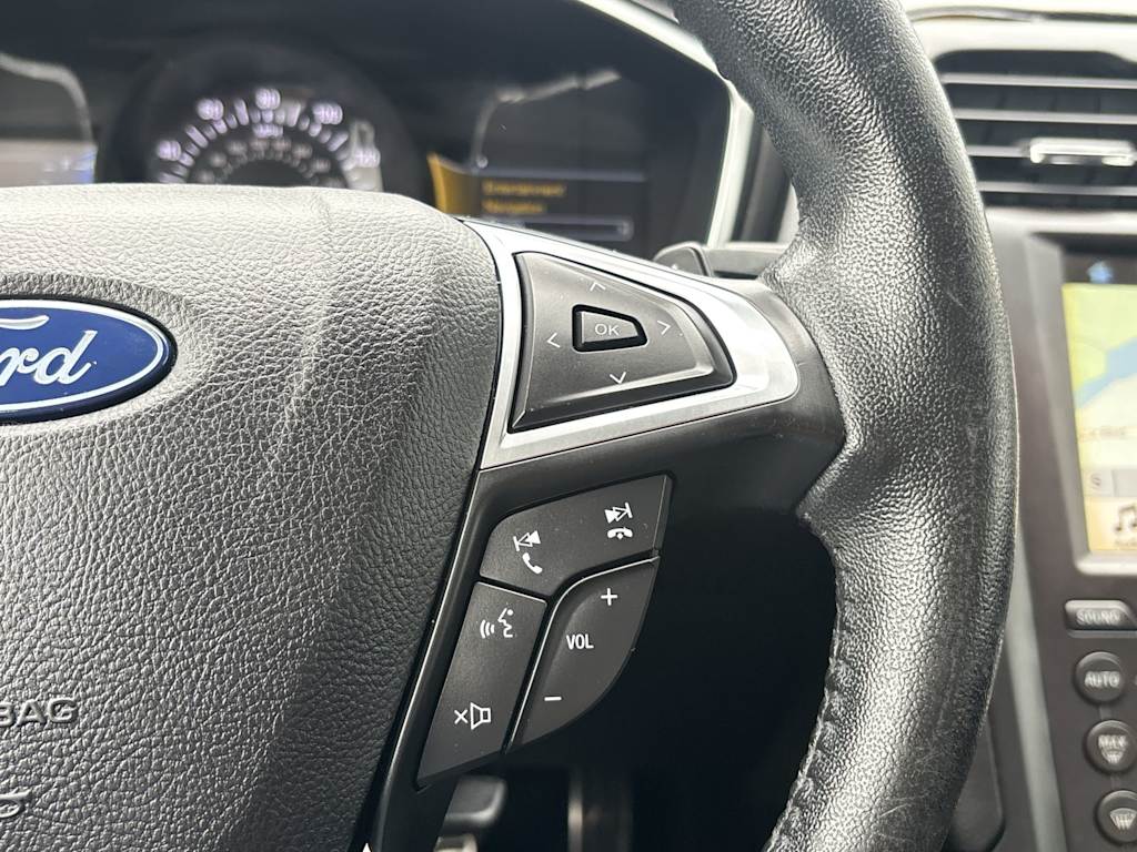 Thumbnail: 2017 Ford Fusion - 17