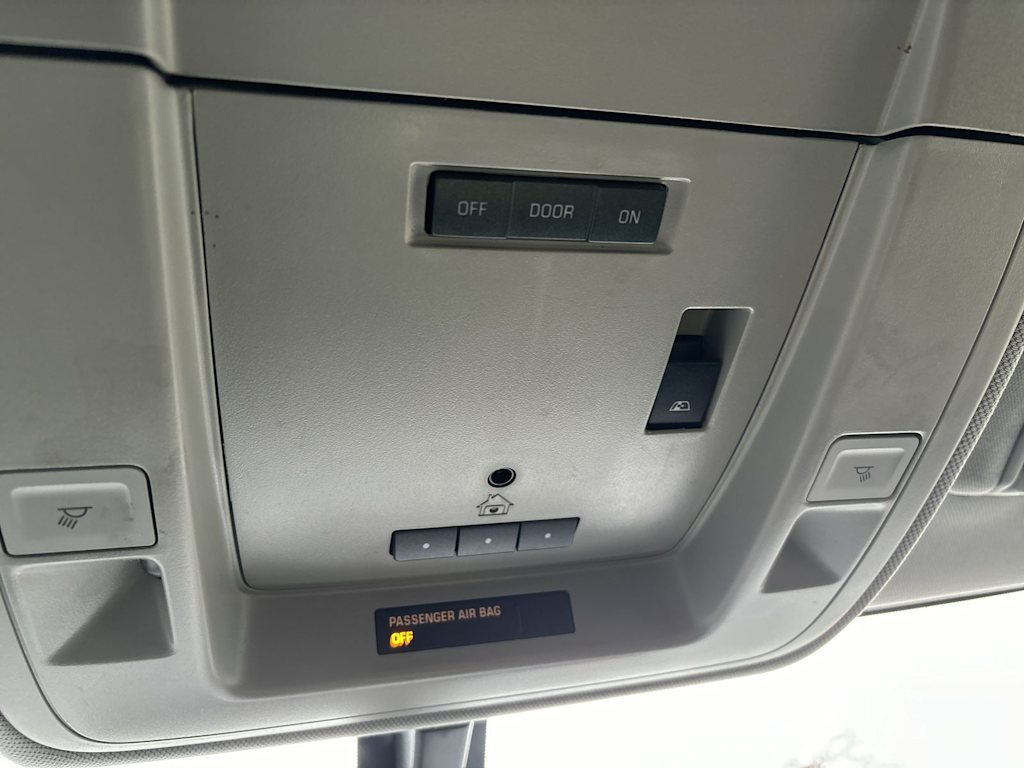 Thumbnail: 2016 Chevrolet Silverado 1500 - 21