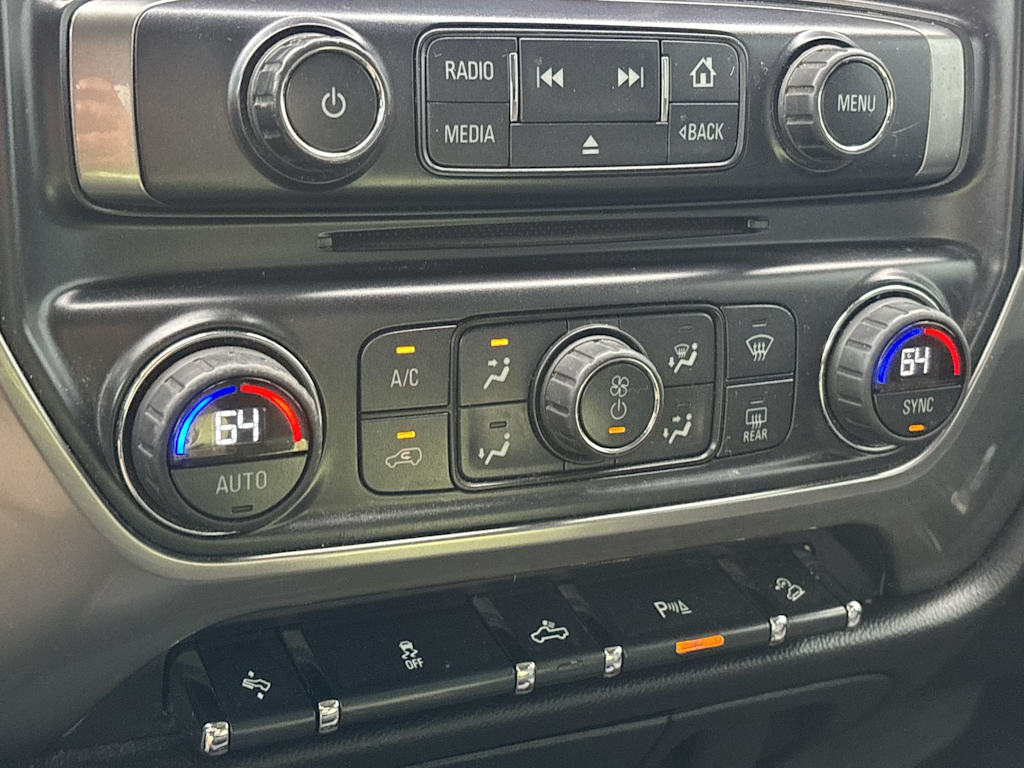 Thumbnail: 2016 Chevrolet Silverado 1500 - 20