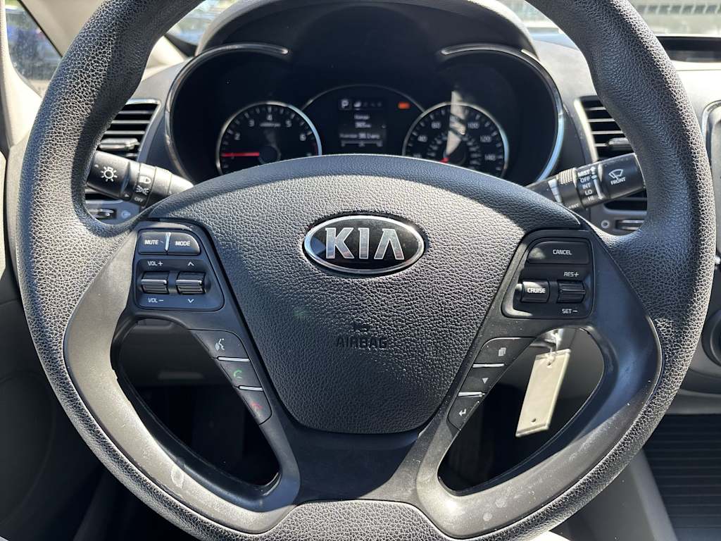 Thumbnail: 2018 Kia Forte - 11
