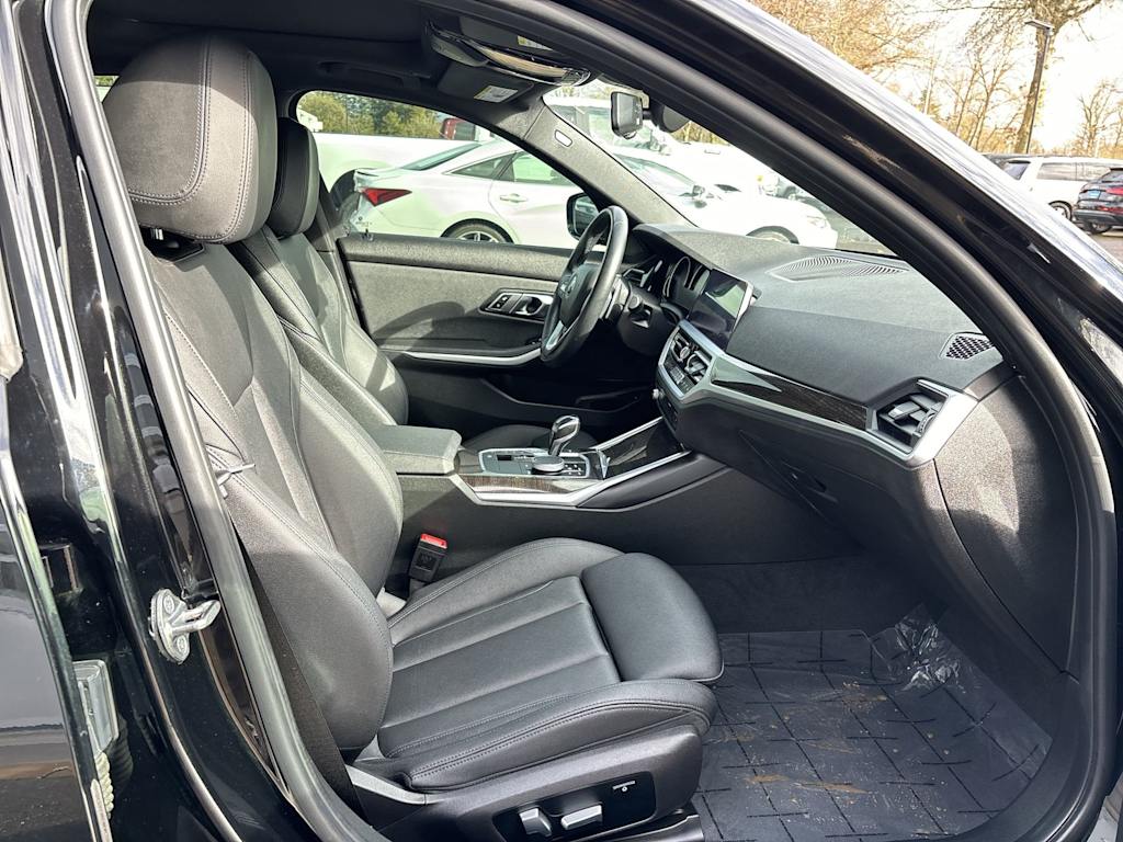 2020 BMW 3 Series 330xi 4