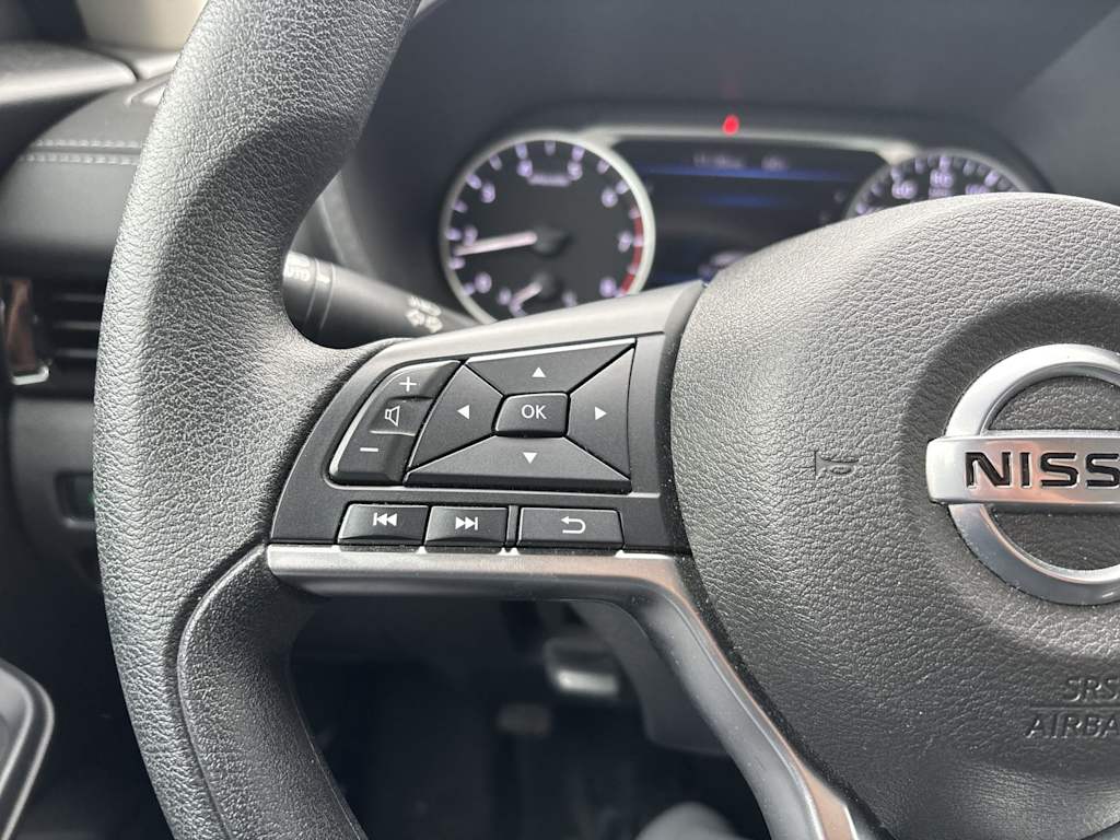Thumbnail: 2023 Nissan Sentra - 13