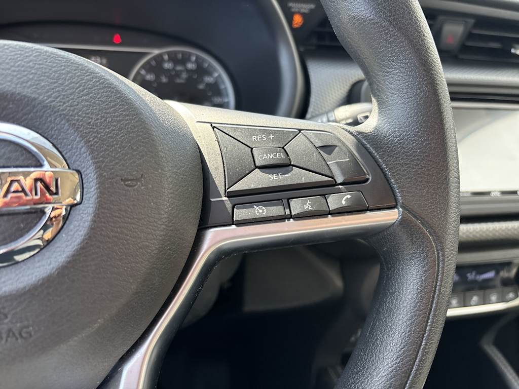 Thumbnail: 2019 Nissan Kicks - 13