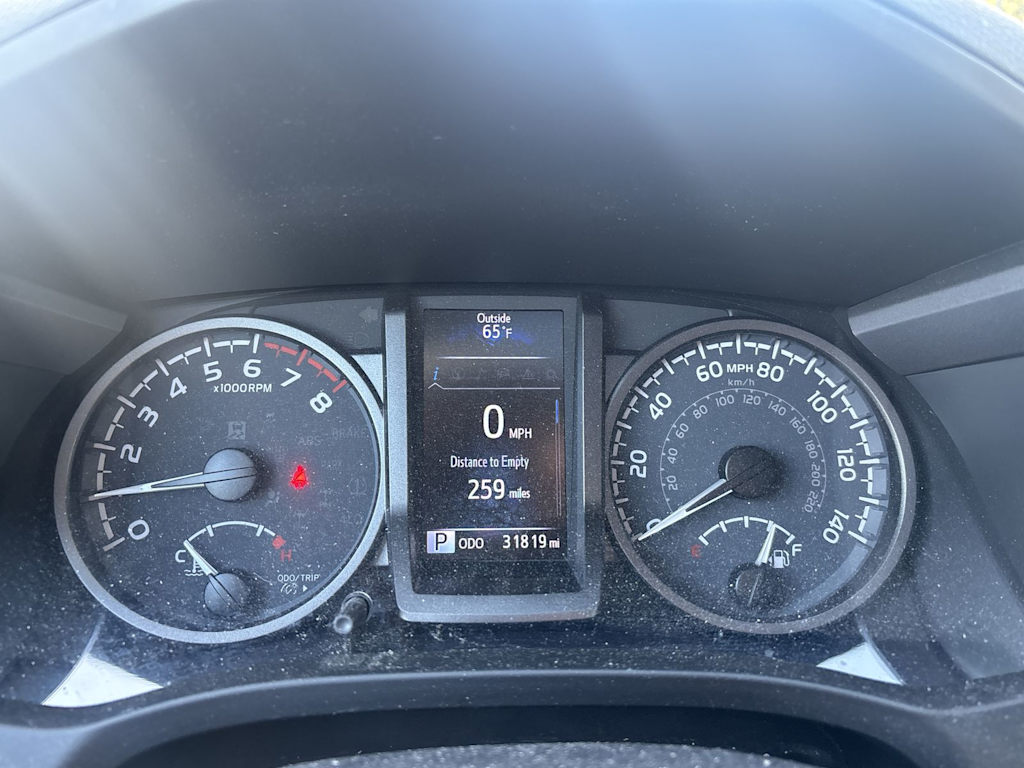 Thumbnail: 2021 Toyota Tacoma - 6