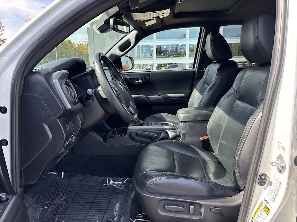Thumbnail: 2021 Toyota Tacoma - 7