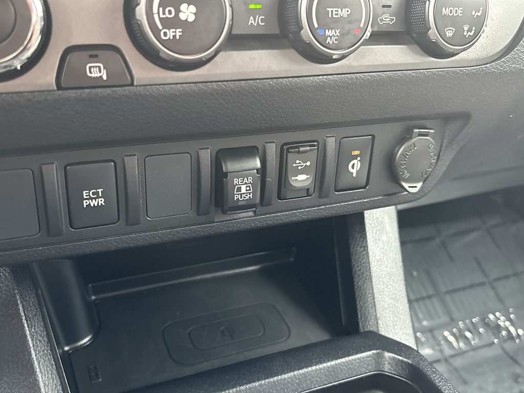 Thumbnail: 2019 Toyota Tacoma - 23