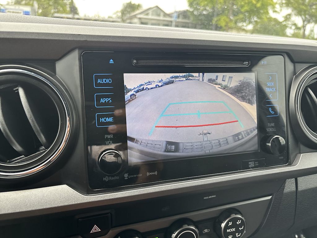 Thumbnail: 2019 Toyota Tacoma - 21