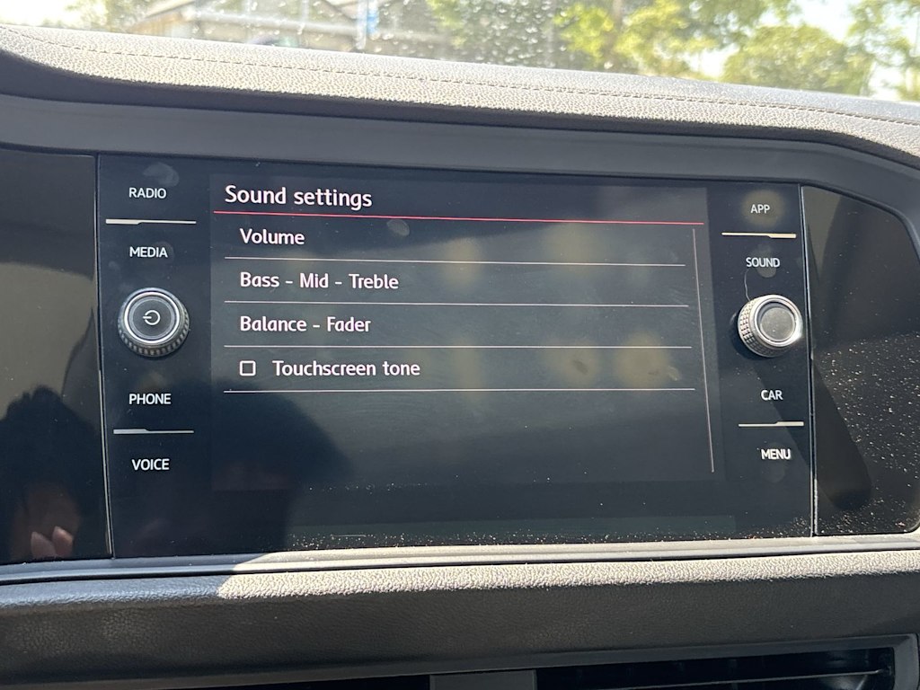 Thumbnail: 2019 Volkswagen Jetta - 16