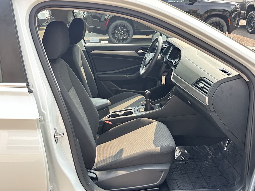 Thumbnail: 2021 Volkswagen Jetta - 6