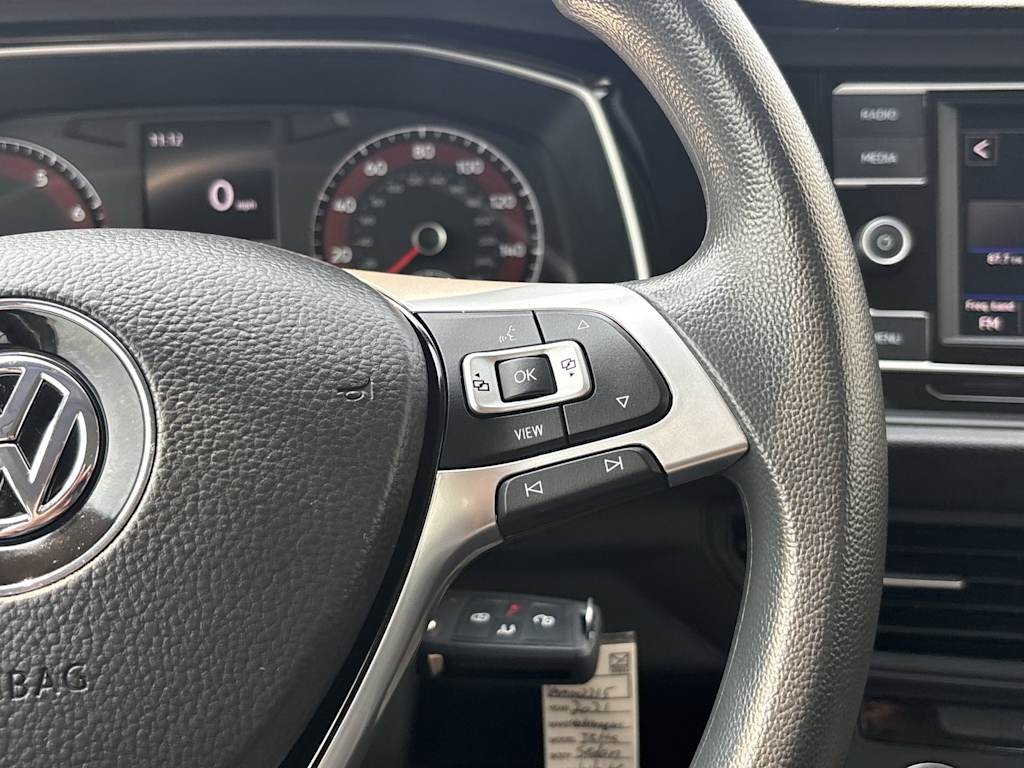 Thumbnail: 2021 Volkswagen Jetta - 17