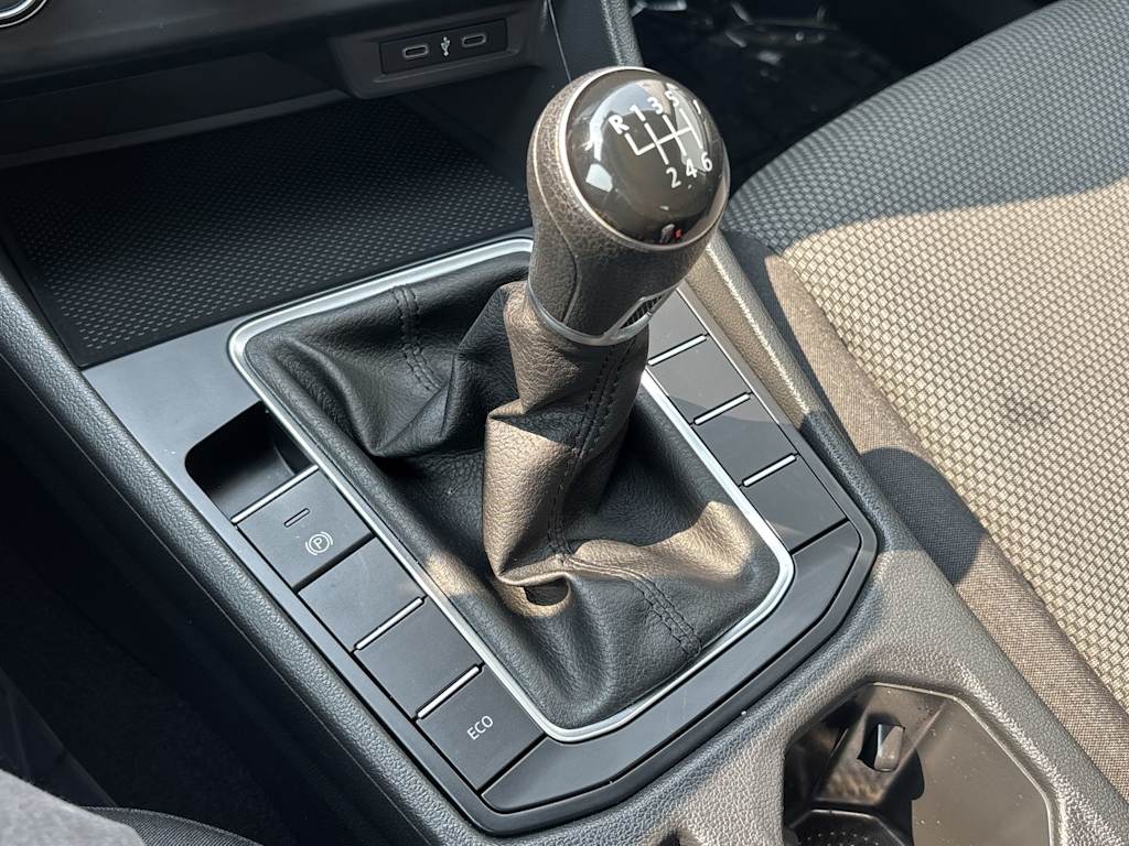 Thumbnail: 2021 Volkswagen Jetta - 10