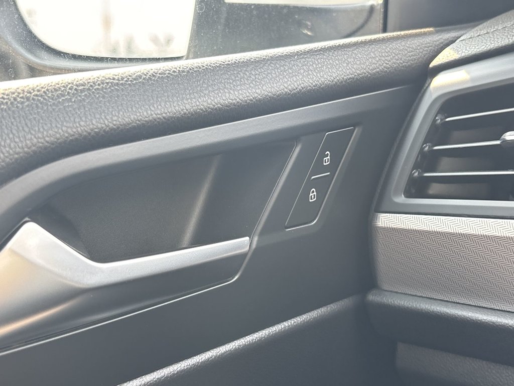 Thumbnail: 2021 Volkswagen Jetta - 28