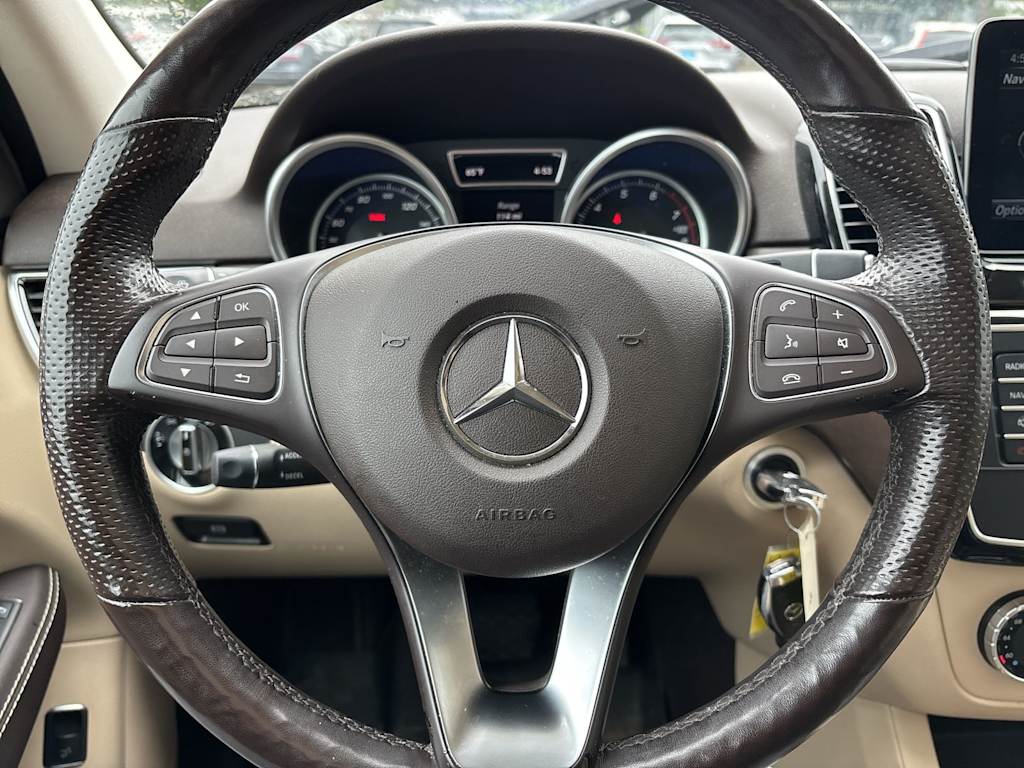 Thumbnail: 2018 Mercedes-Benz GLE - 2