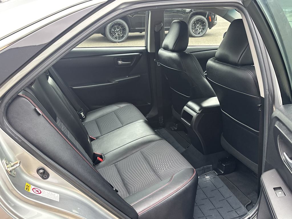 Thumbnail: 2015 Toyota Camry - 8