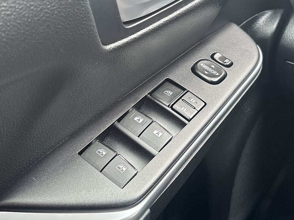 Thumbnail: 2015 Toyota Camry - 27