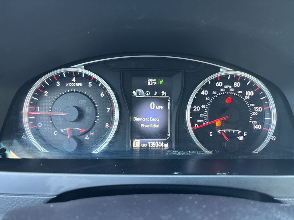 Thumbnail: 2015 Toyota Camry - 10