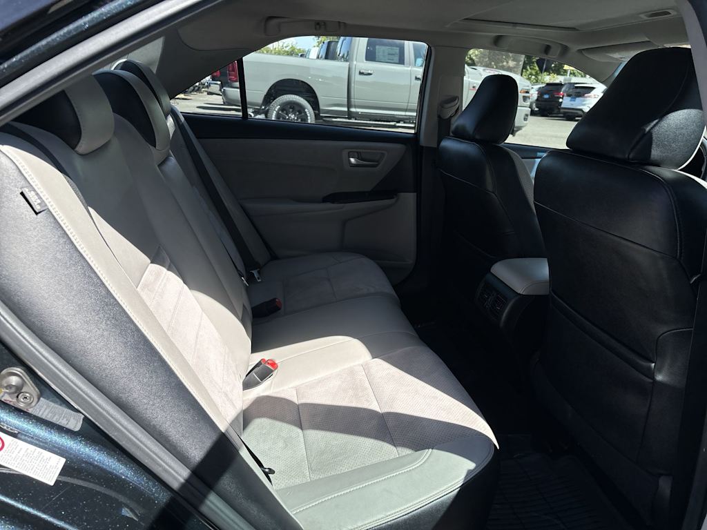 Thumbnail: 2015 Toyota Camry - 7