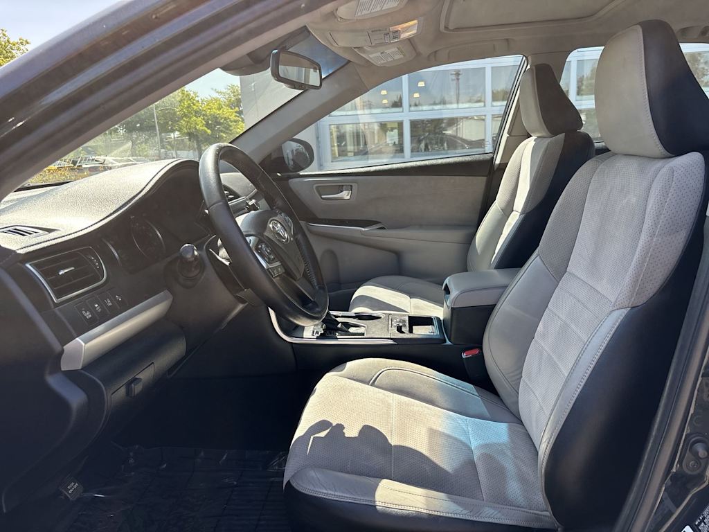 Thumbnail: 2015 Toyota Camry - 6