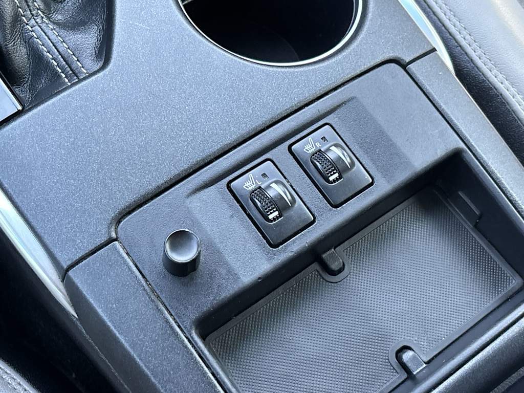 Thumbnail: 2015 Toyota Camry - 11
