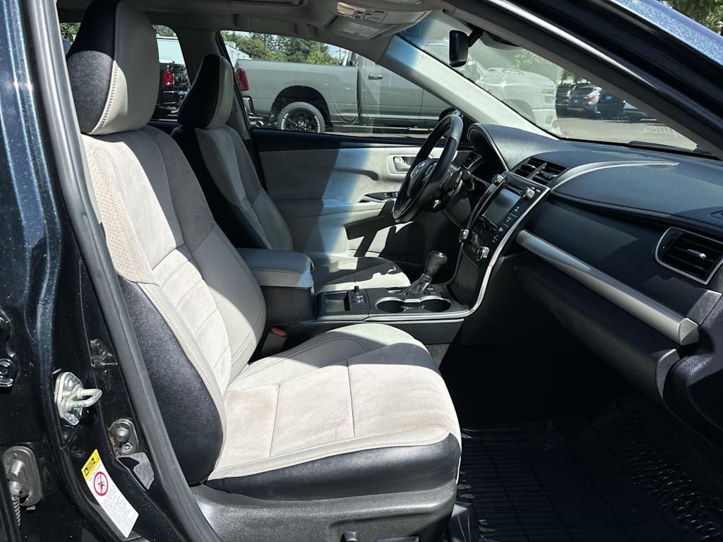 Thumbnail: 2015 Toyota Camry - 5
