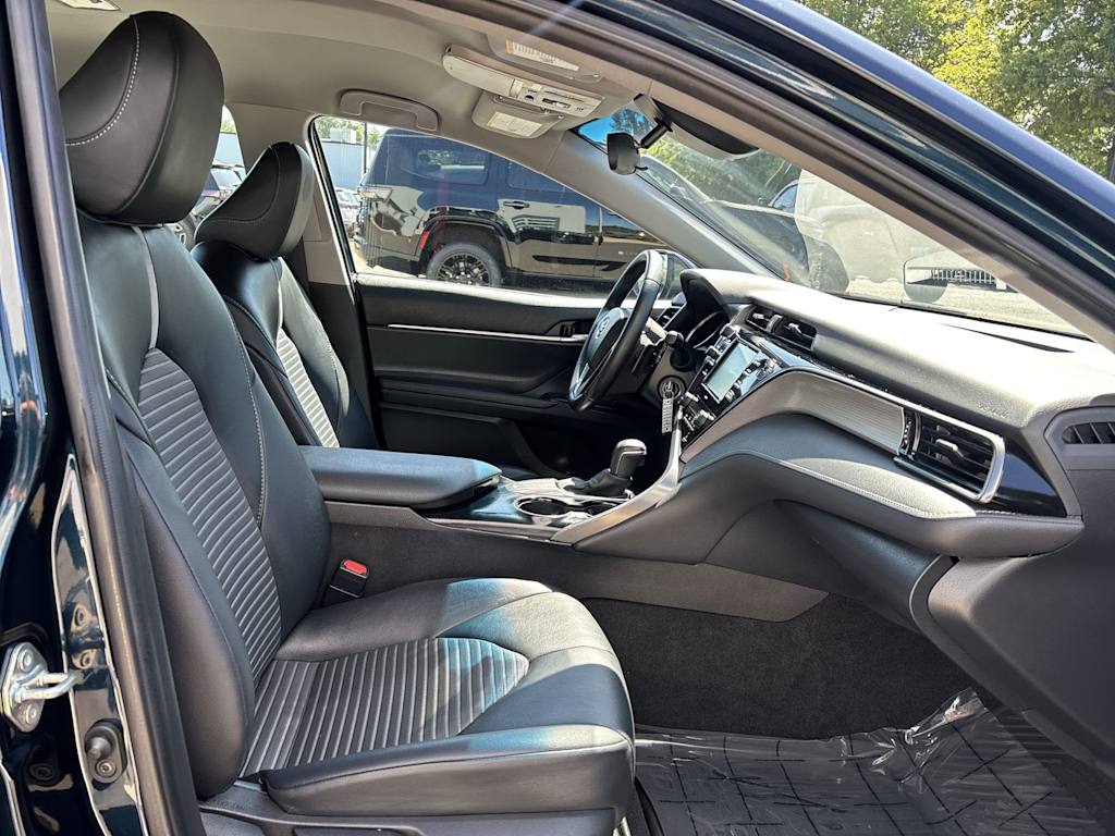 Thumbnail: 2020 Toyota Camry - 6