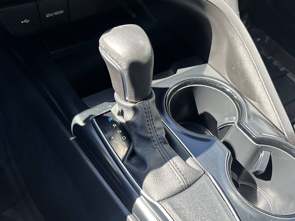 Thumbnail: 2020 Toyota Camry - 10