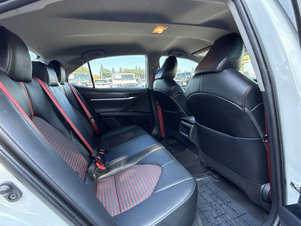 Thumbnail: 2020 Toyota Camry - 18