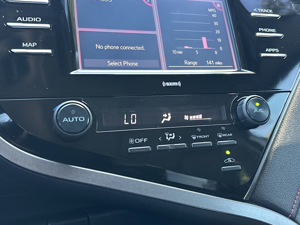 Thumbnail: 2020 Toyota Camry - 21
