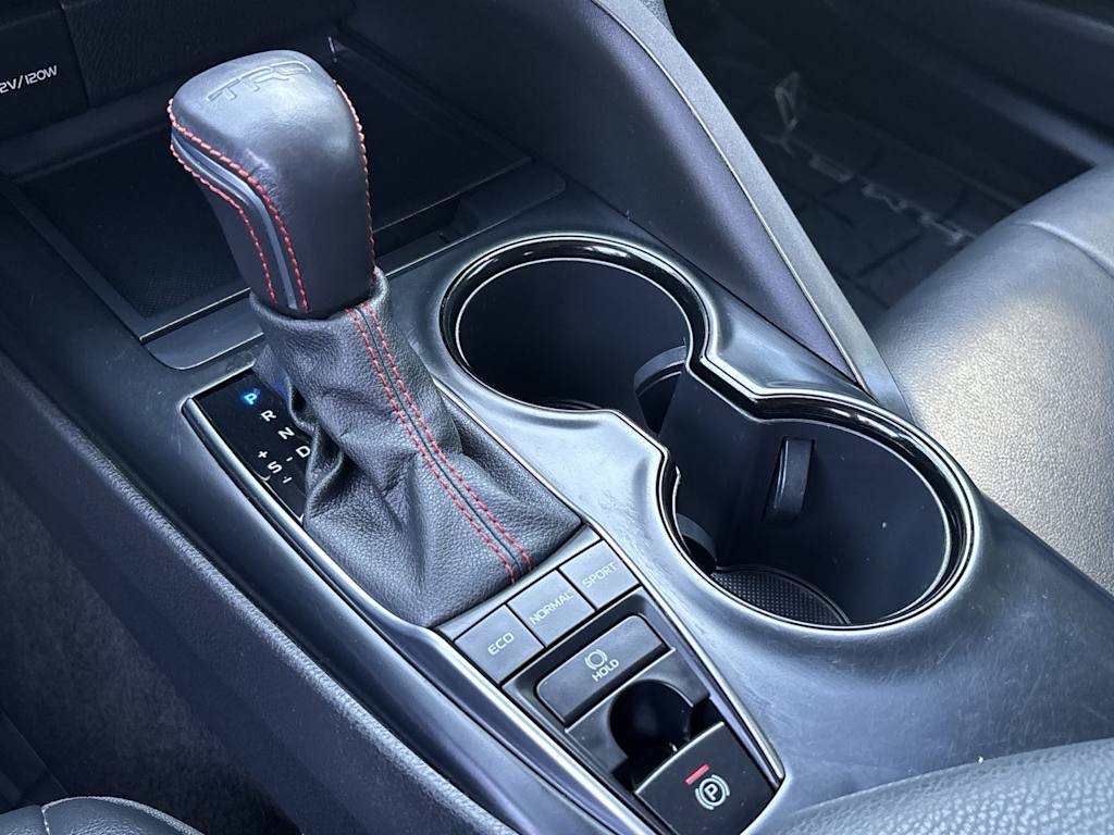 Thumbnail: 2020 Toyota Camry - 12