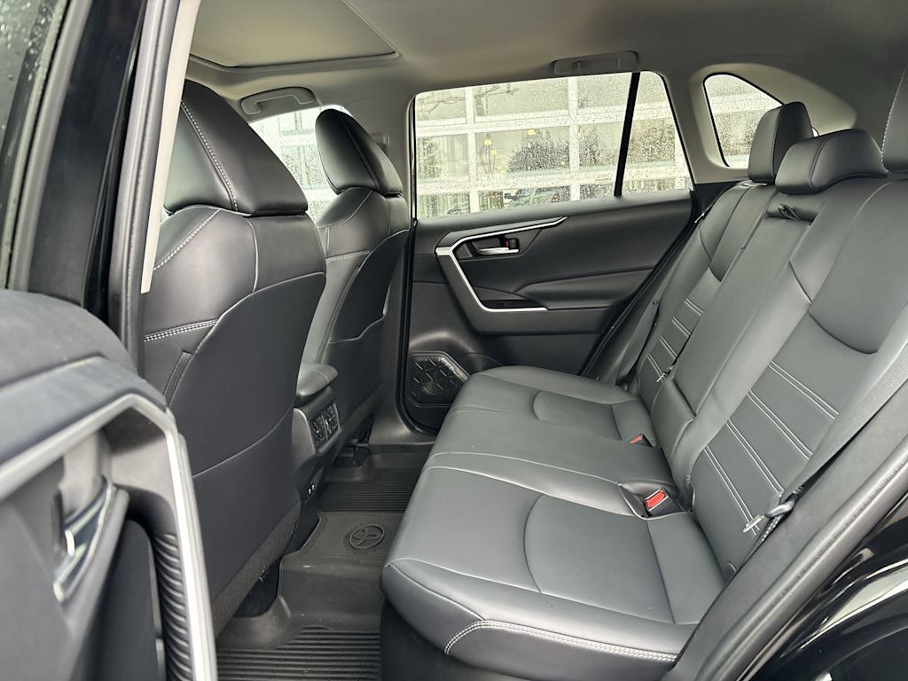 Thumbnail: 2021 Toyota RAV4 - 12