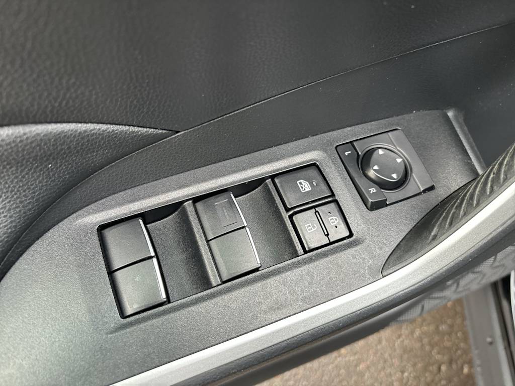 Thumbnail: 2021 Toyota RAV4 - 13