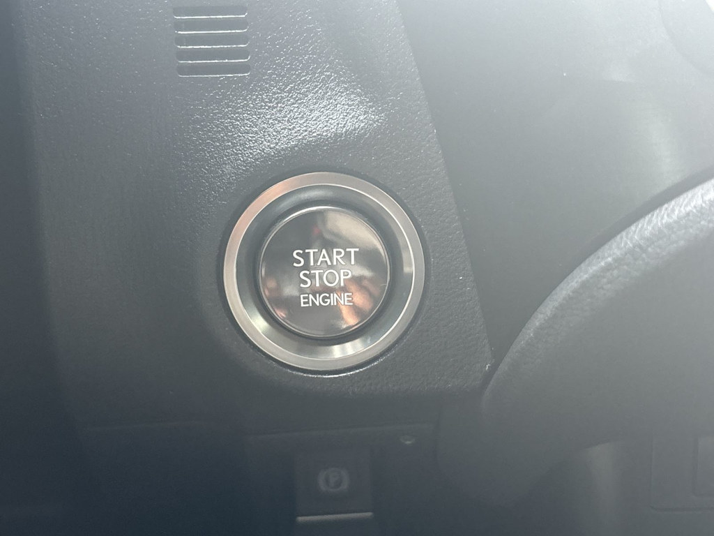 Thumbnail: 2021 Lexus ES - 18