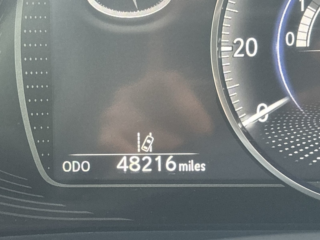 Thumbnail: 2021 Lexus ES - 29