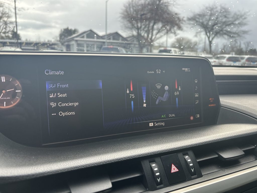 Thumbnail: 2021 Lexus ES - 20