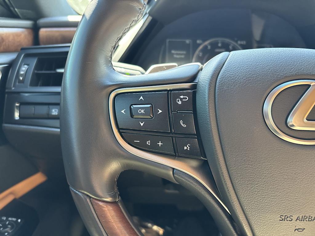 Thumbnail: 2023 Lexus ES - 11