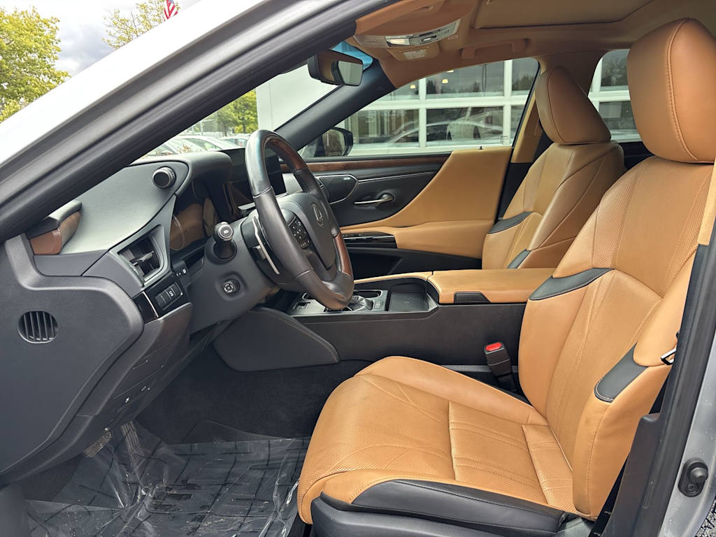 Thumbnail: 2023 Lexus ES - 6