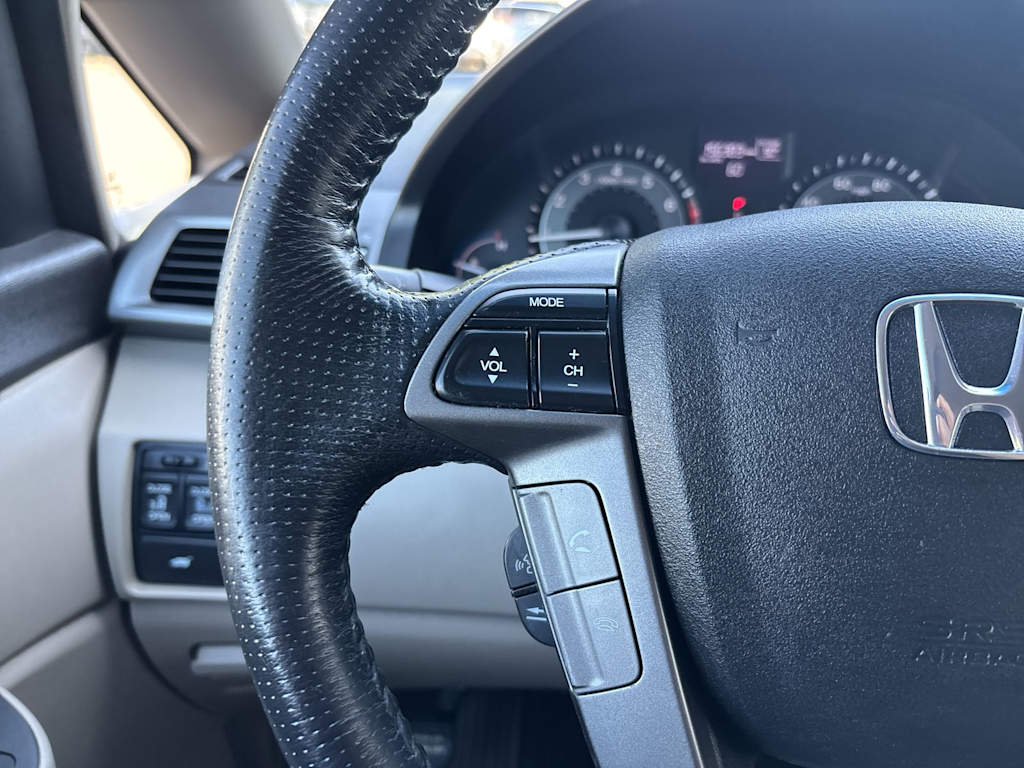 Thumbnail: 2012 Honda Odyssey - 14