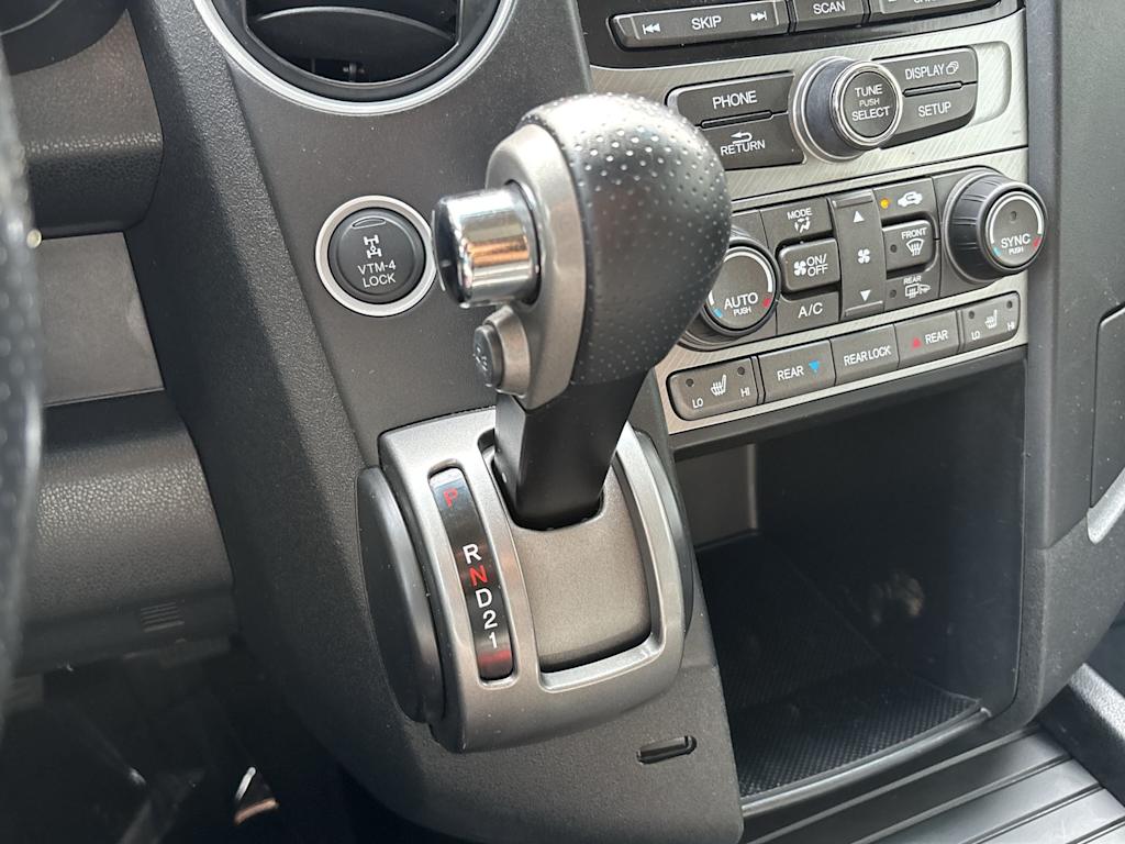 Thumbnail: 2013 Honda Pilot - 11