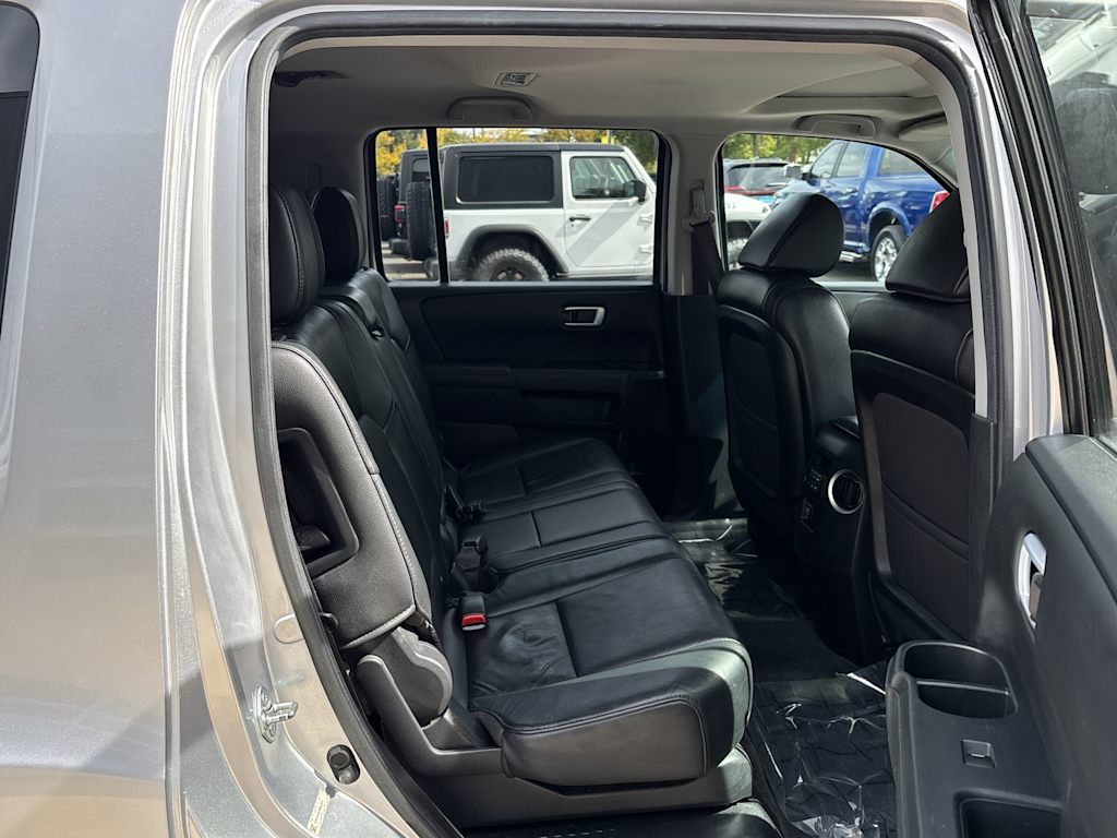 Thumbnail: 2013 Honda Pilot - 9