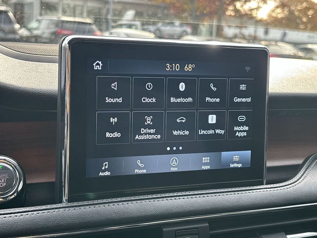 Thumbnail: 2020 Lincoln Corsair - 24