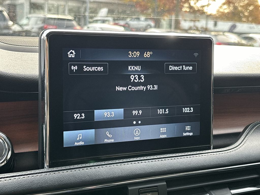 Thumbnail: 2020 Lincoln Corsair - 19