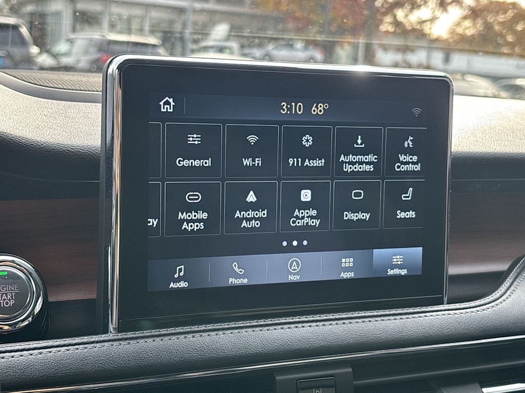 Thumbnail: 2020 Lincoln Corsair - 26