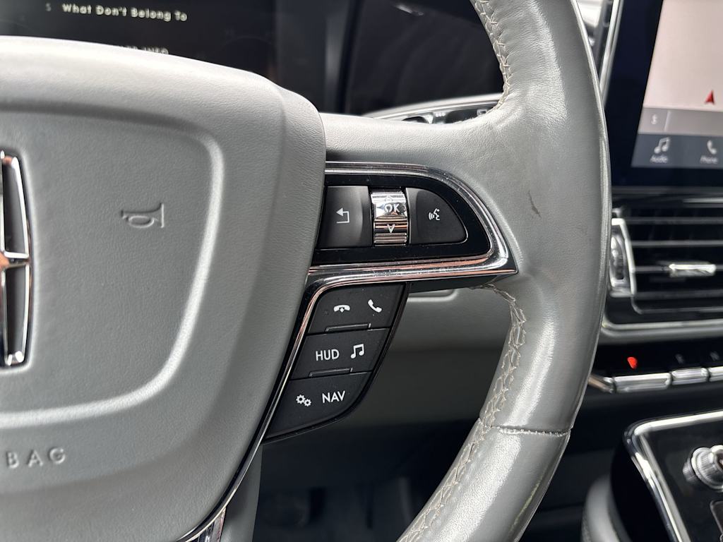 Thumbnail: 2018 Lincoln Navigator - 16