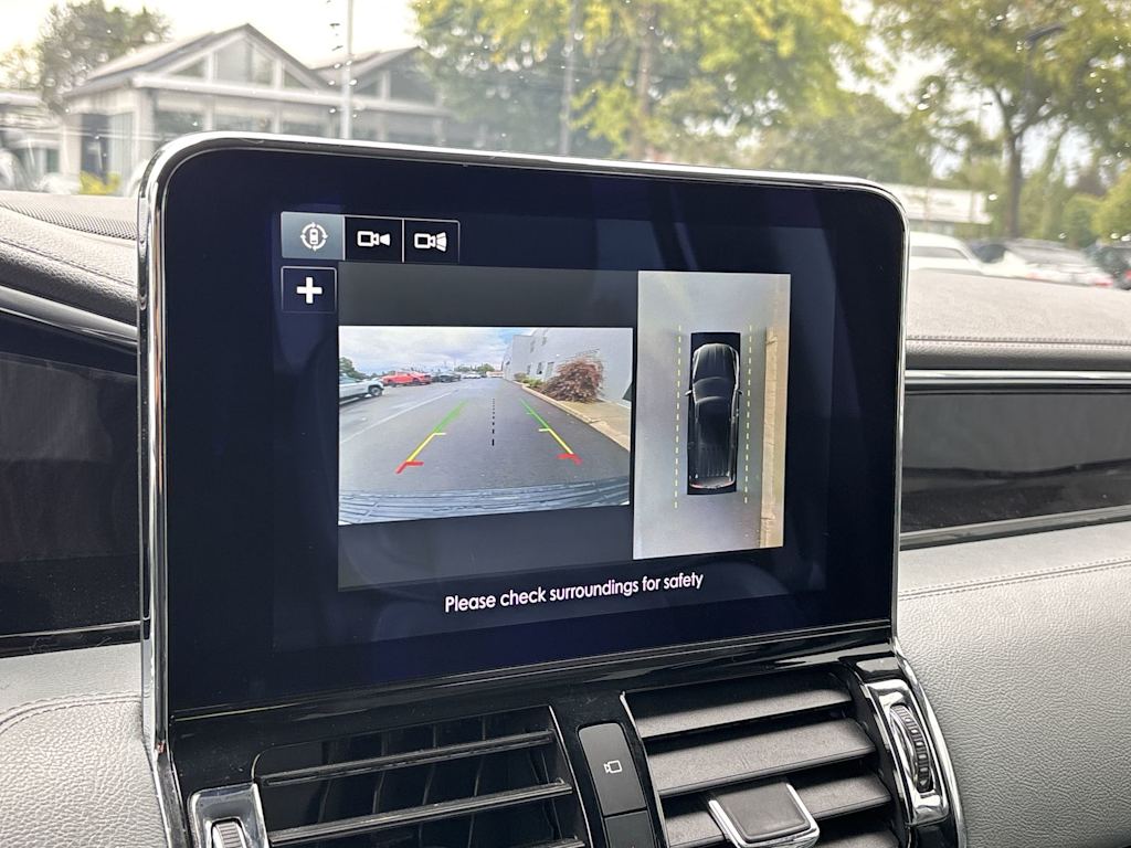 Thumbnail: 2018 Lincoln Navigator - 25